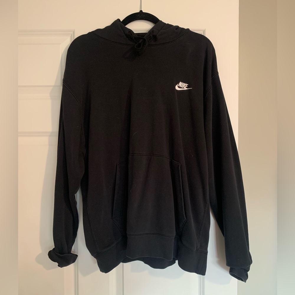 Nike Men's Black Pullover Hoodie